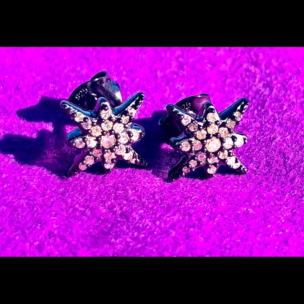 60.) New Genuine Diamond Starburst Stud Earrings